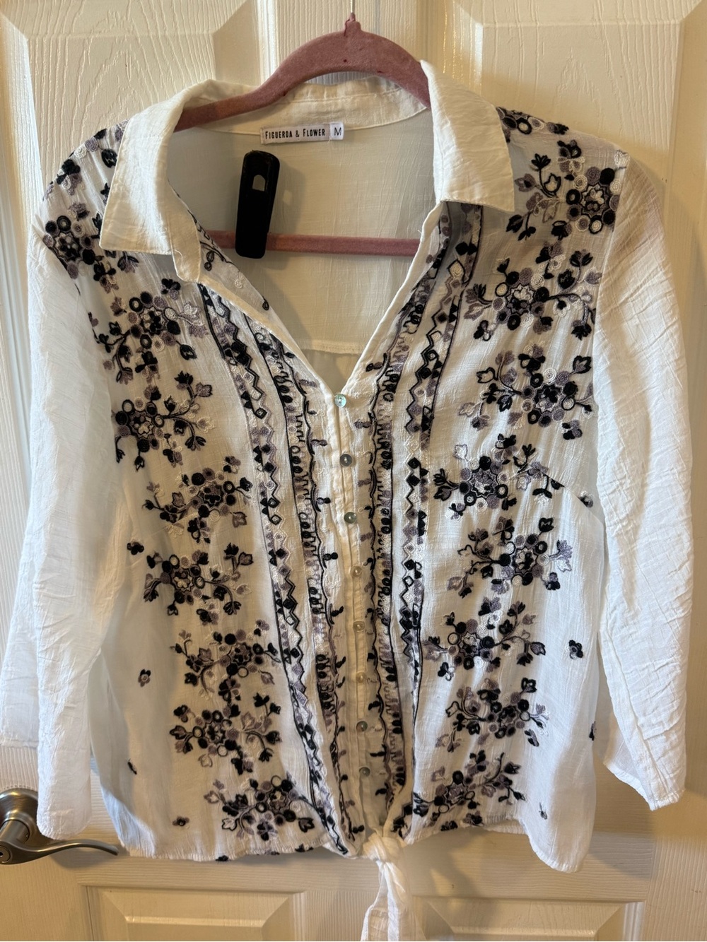 FIGUERA & FLOWER ~ White Embroidered Button-Front Women's Top